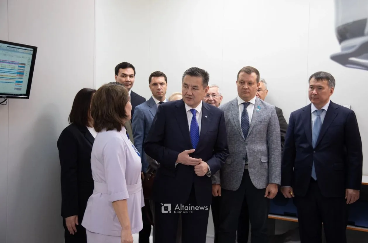Новый линейный ускоритель Elekta Versa HD в г.Усть-Каменогорске — фото 2